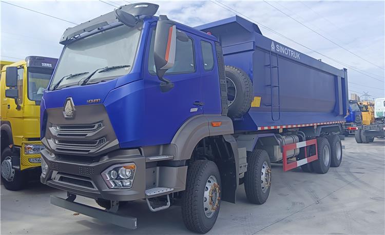 Sinotruk Hohan 8x4 Dump Truck for Sale In Guinea
