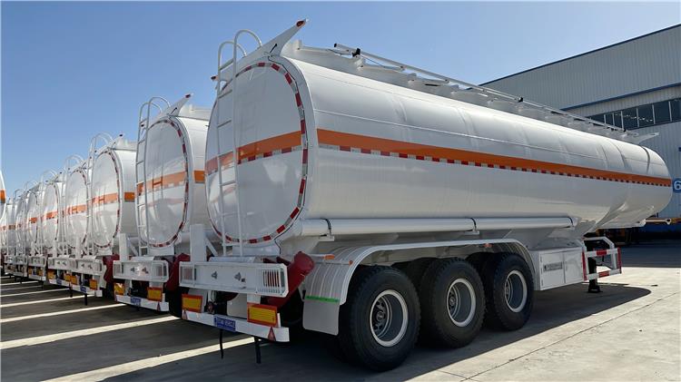 50000 Liters Oil Tanker Trailer for Sale In Benin
