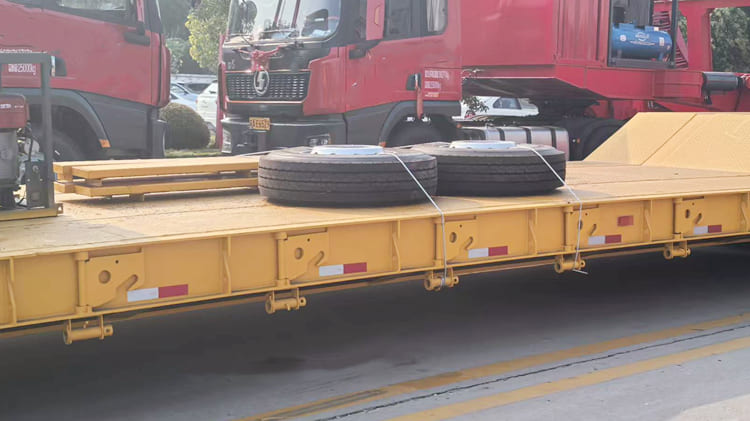60 Ton Lowboy Trailer for Sale in Congo