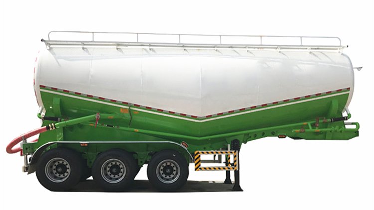 Tri Axle Dry Bulk Cement Trailer for Sale in Sudan