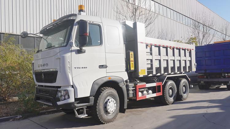 CNHTC Sinotruk Howo A7 440 HP Dump Truck Cost