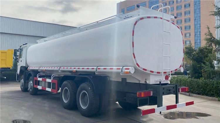 Howo Sinotruk 420 8x4 Tanker Truck