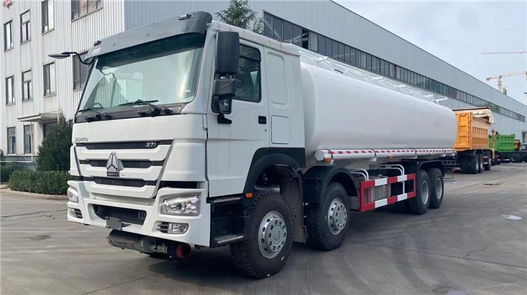 Howo Sinotruk 8x4 Oil Tanker Truck for Sale