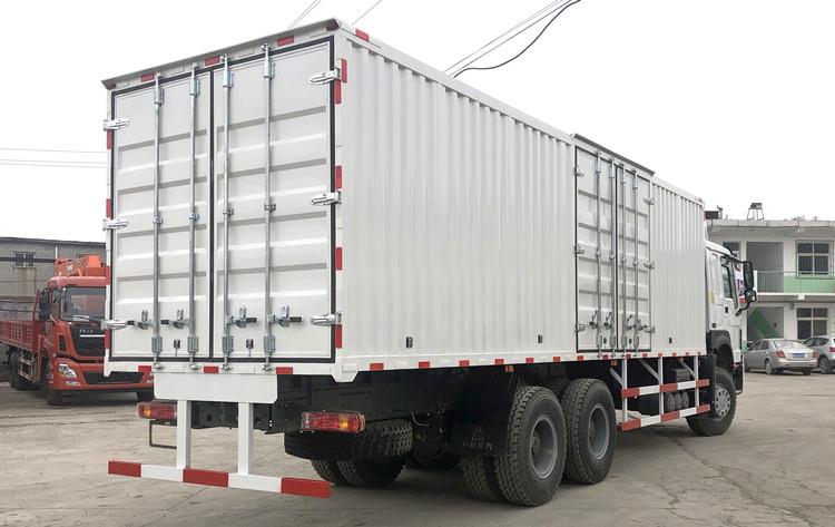 Sinotruk Howo 6x4 Cargo Box Truck Price for Sale