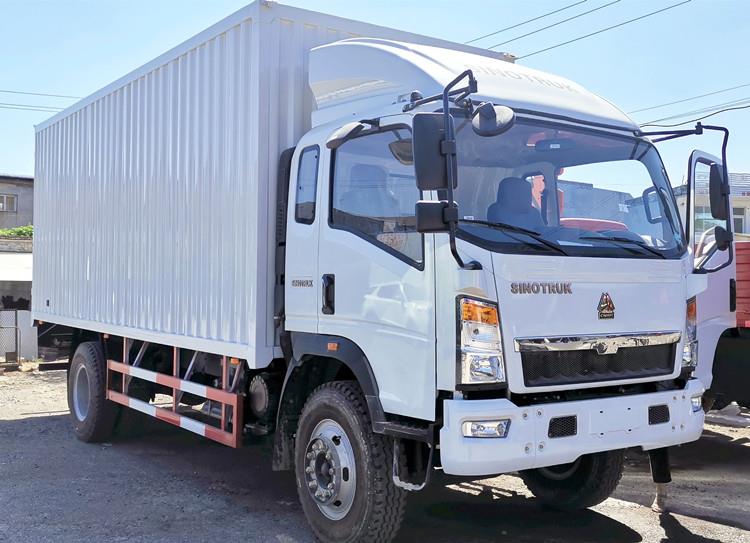 Sinotruck Howo 4x2 Cargo Van Box Truck for Sale Near Me