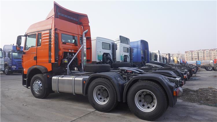 Howo 390HP Head Truck Tractor 6x4 for Sale Price in Philippine