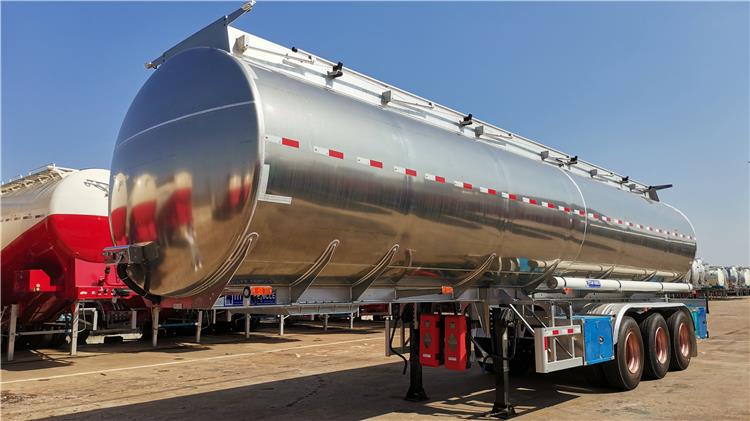 Tri Axle Aluminum Tanker Trailer for Sale with 40000 Liters Capacity, Compartments, Dimensions
