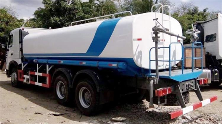 Howo A7 10CBM Sinotruk Water Tanker Sprayer Sprinkler Truck for Sale In Nigeria