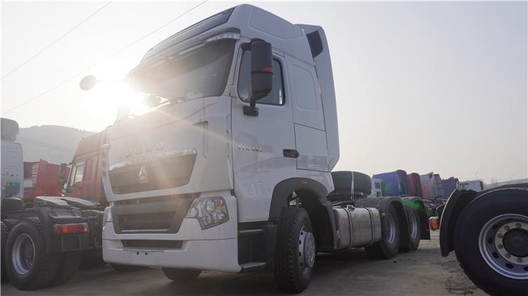 Sinotruk Howo 440hp T7H Truck Tractor 6x4 for Sale - Howo cnhtc