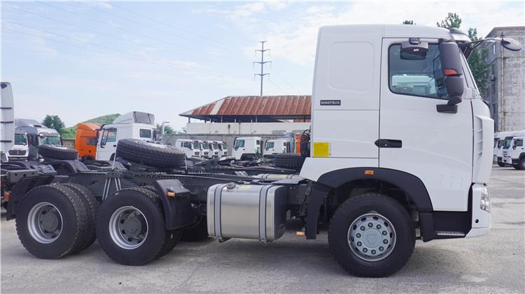 Howo A7 Truck Tractor 6x4 for Sale - Sinotruk TITAN
