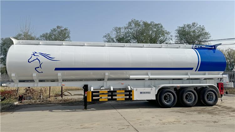 Tri Axle Fuel Tankers Semi Trailer for Sale In Guinea