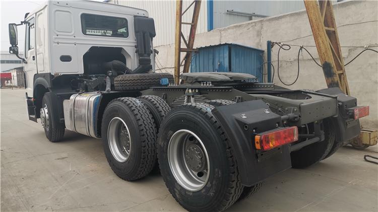 Used Howo 420HP Tractor Trucks for Sale In Nigeria