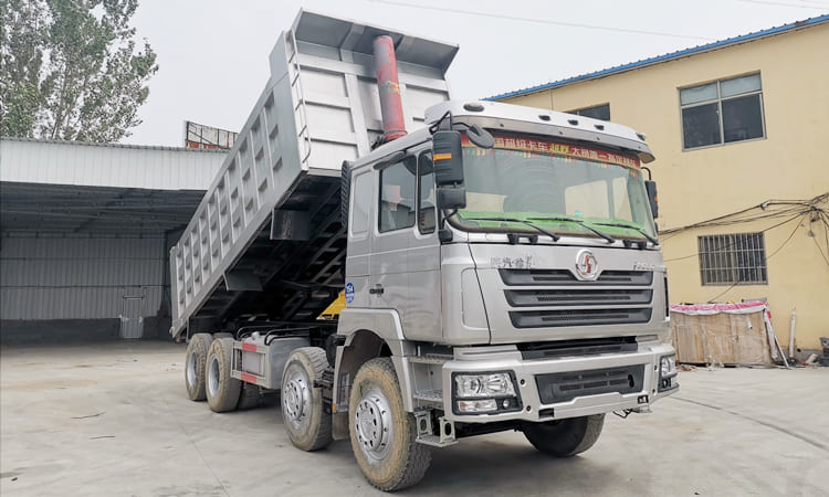 LHD Used Shacman Dump Truck 8x4 for Sale in Nigeria
