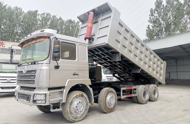 LHD Used Shacman Dump Truck 8x4 for Sale in Nigeria