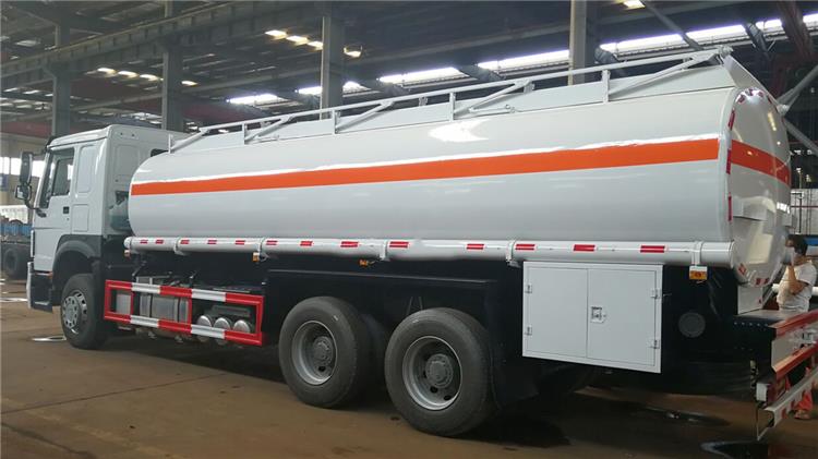 Second Hand Howo Fuel Tanker Truck 6x4 - Used Howo Trucks