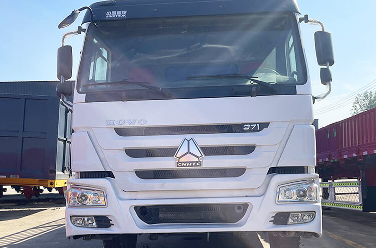 Used Howo Fence Cargo Truck for Sale in China