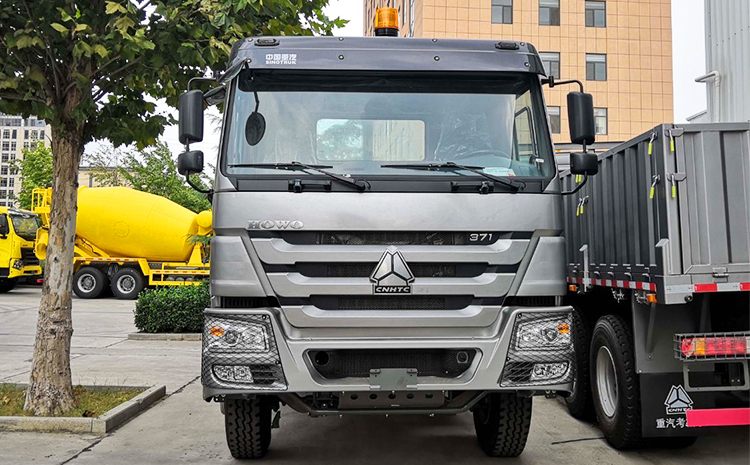 371 Sinotruk Howo Cargo Truck for Sale
