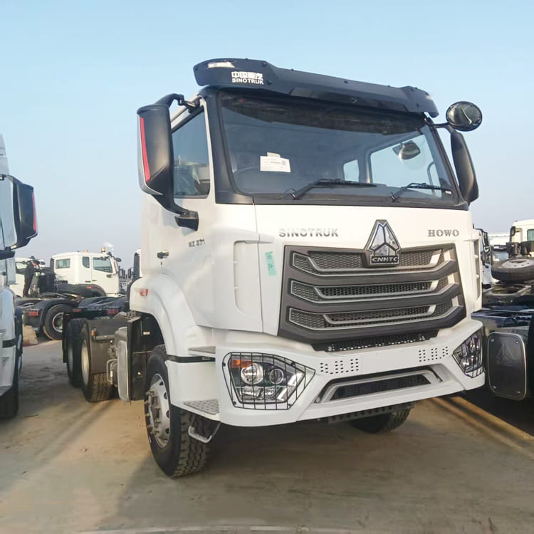 Second Hand Sinotruk HOWO NX 371HP Tractor Truck